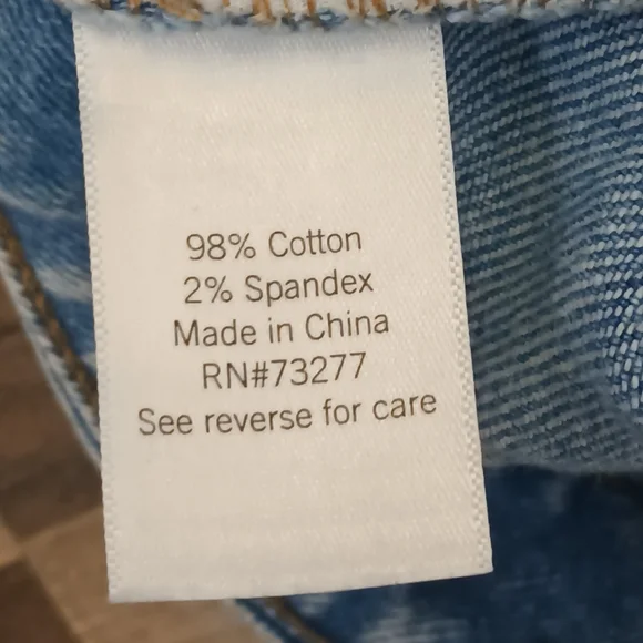 𝑺𝑶 𝑫𝒆𝒏𝒊𝒎 𝑪𝒂𝒓𝒈𝒐 𝑺𝒌𝒊𝒓𝒕 & 𝑶𝒗𝒆𝒓𝑺𝒊𝒛𝒆𝒅 𝑻𝒆𝒆 𝑺𝒆𝒕 - Picture 9 of 10